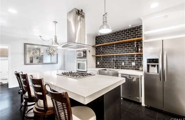 128 W W Canada Gallery 4