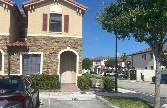 9286 W 33rd Ln Gallery 1