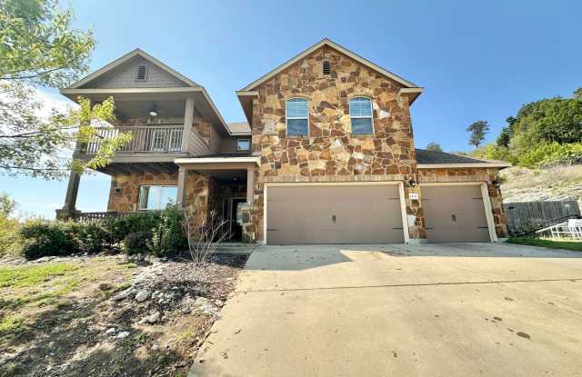 Viewable April 13th!  Small Pets Accepted! photos photos