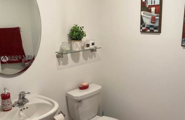 12772 SW 229th Ter Gallery 4