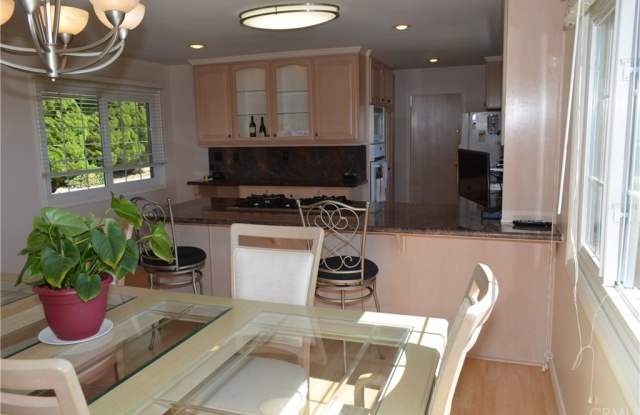 6617 Abbottswood Drive Gallery 3