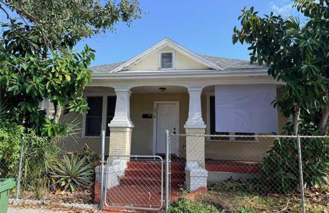 2919 SANCHEZ STREET photos photos