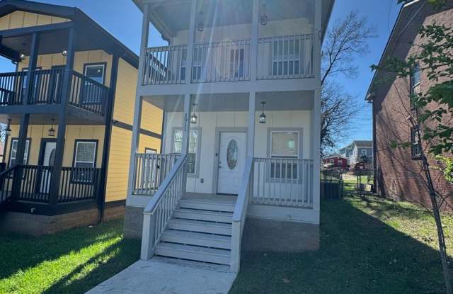 Be the first to live in this 3 bed/3.5 bath home across from Meharry Medical- great location with controlled access parking Gallery 3