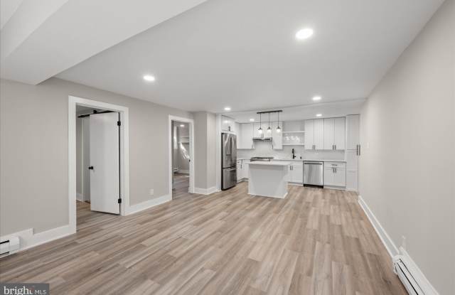4701 CONNECTICUT Avenue NW Gallery 2