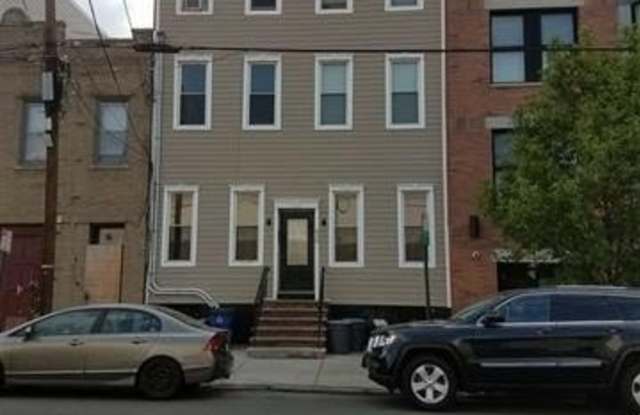 630 GRAND ST photos photos