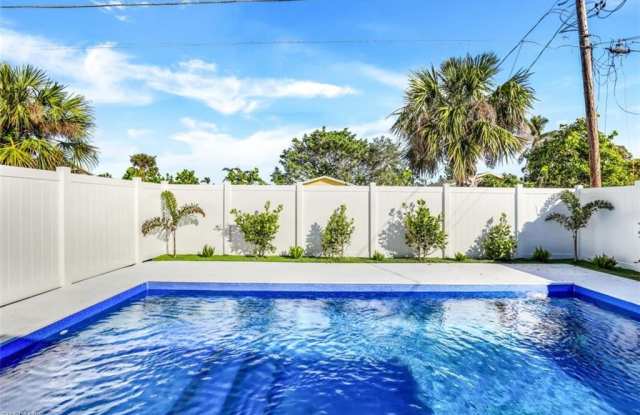 703 92nd AVE N - 703 92nd Avenue North, Naples Park, FL 34108
