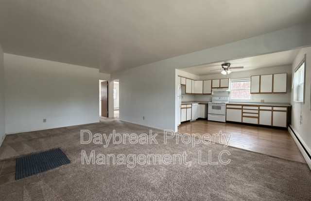 2913 8th Street North - 3 photos photos 2913 8th Street North - 3 photos photos