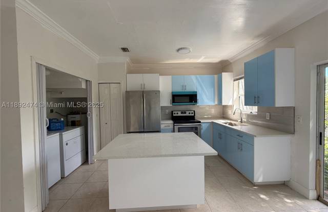 1512 SE 31st Ct Gallery 4