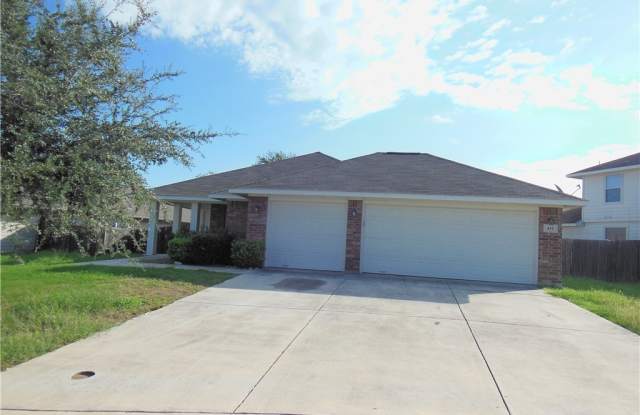 455 Roadrunner Avenue photos photos