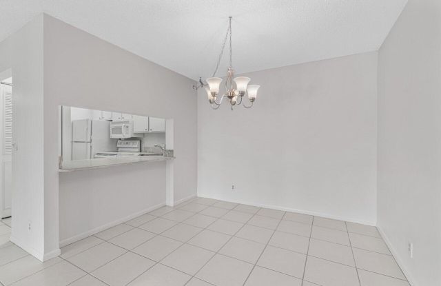 626 Sea Pine Way Gallery 4