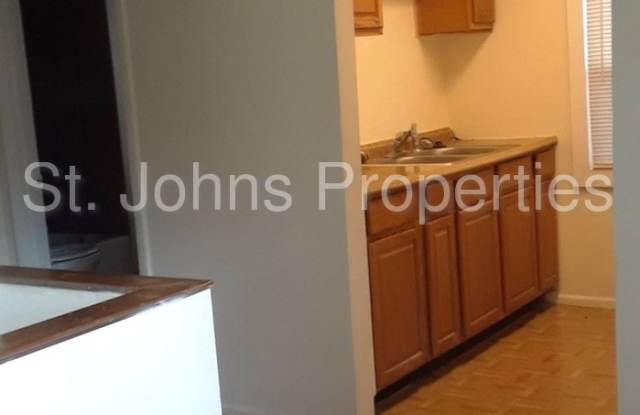 458 Arlington Road North Gallery 4