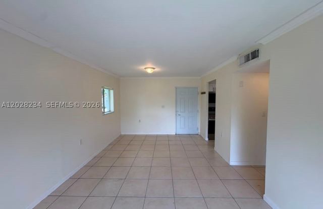 1141 Lake Victoria Dr Gallery 4