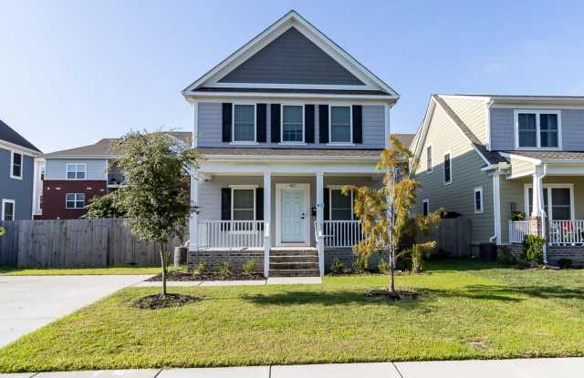 Stunning 3 bedroom, 2.5 bath home with a bright and open floor plan! photos photos