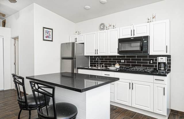 264 Flowerdale Lane photos photos