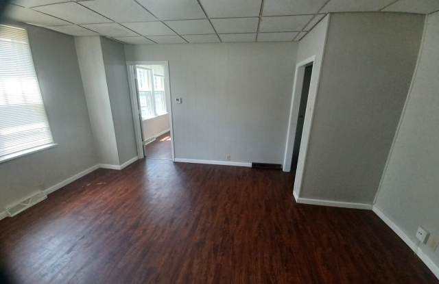 2417 Penfield Avenue Gallery 3