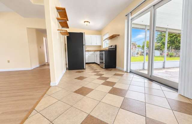 819 W HIGHLAND DRIVE Gallery 4