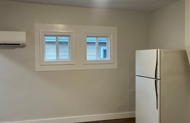 1203 S Lamine Gallery 2