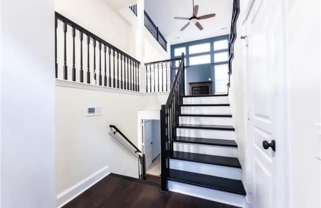 3021 Bay Shore Lane Gallery 2