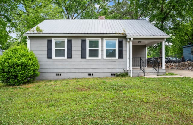 120 Elizabeth Ave - 120 Elizabeth Avenue, Talladega, AL 35160