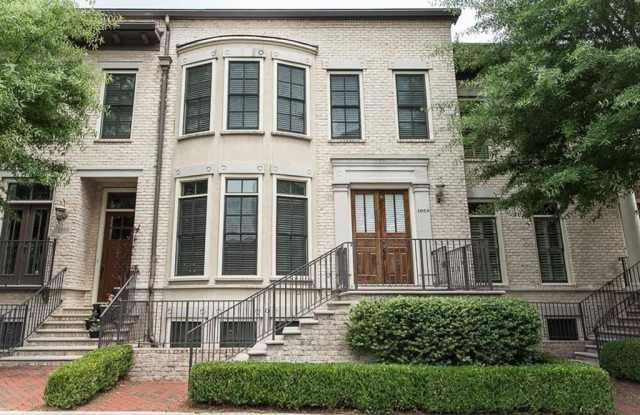 1059 East Paces Lane NE photos photos