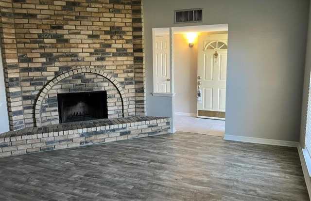6804 Blackberry Drive Gallery 4