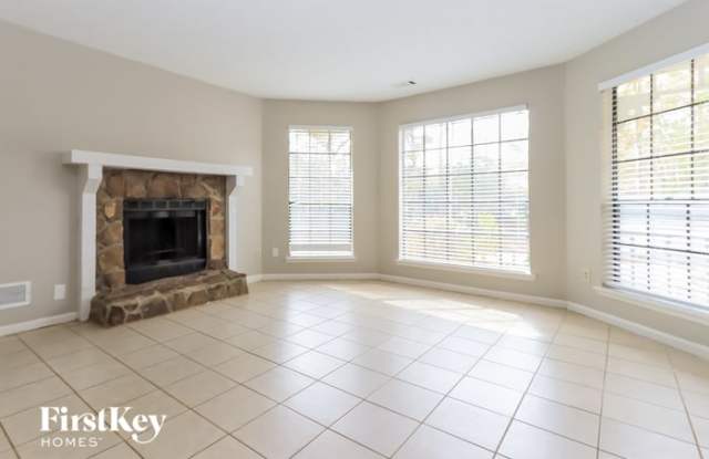 534 Woodcrest Manor Drive Gallery 2