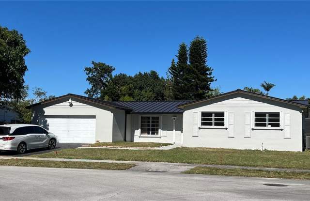 9801 SW 99th St - 9801 Southwest 99th Street, Kendall, FL 33176