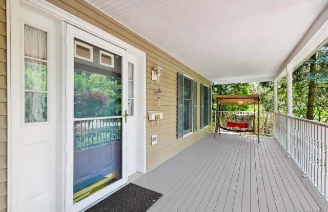 921 Shore Acres Drive Gallery 2