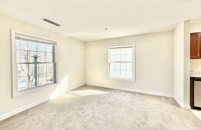 37 Fairfield Avenue Gallery 3