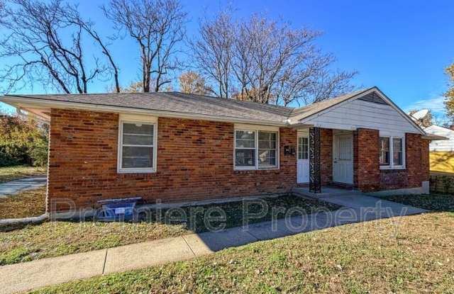 704 N Pearl St - 704 North Pearl Street, Independence, MO 64050