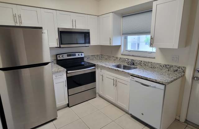 2011 Northeast 56th Street photos photos