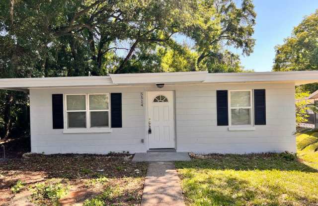 5514 5th Street Zephyrhills, FL 33542 MOVE-IN SPECIAL!!!! Half off your 1st month's rent!! - 5514 5th Street, Zephyrhills, FL 33542