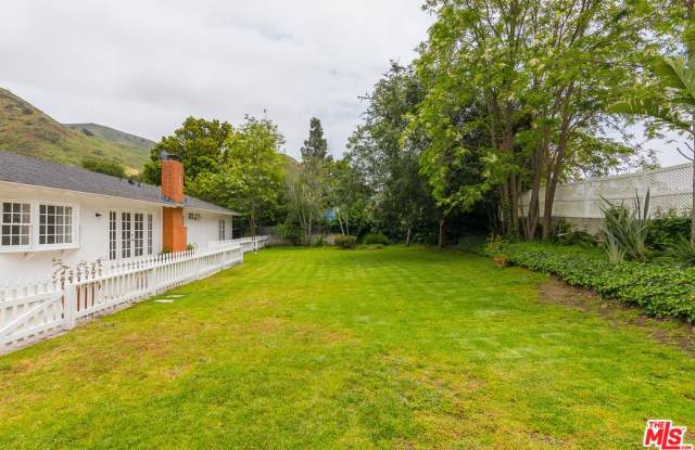 5945 PASEO CANYON Drive Gallery 3