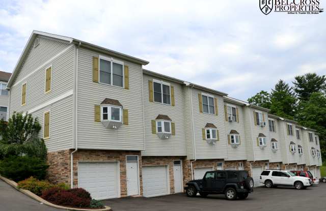 2 Bedroom Townhouse in Med Center area - Available 06/02/2027 Gallery 4