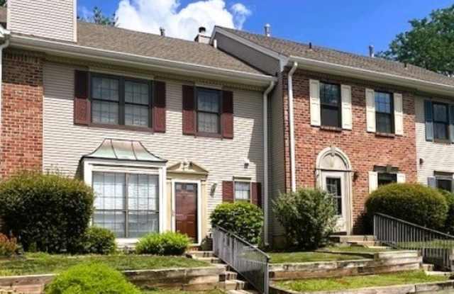 804 Brokaw Ct photos photos