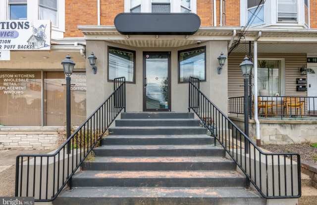 4 W LANCASTER Avenue Gallery 2
