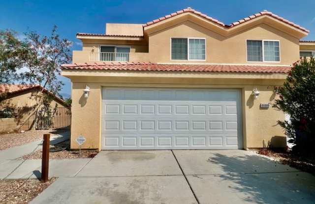 AVAILABLE NOW !! 3 Bedroom 2.5 Bathroom Duplex in Desert Hot Springs! photos photos