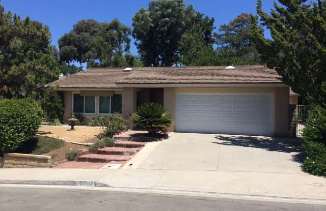 Single Story House with Large Yard - MV photos photos Single Story House with Large Yard - MV photos photos