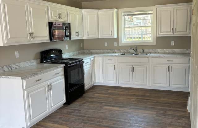 1355 Woodlawn Road - 1 photos photos