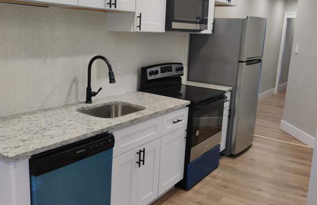 1721 Belfield Avenue - 2nd Floor Gallery 3