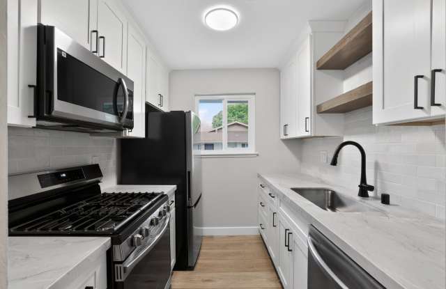 CITRUS HEIGHTS Gorgeous Renovated Condo at Greenback Estates 6281 Cavan Drive #4 Gallery 1