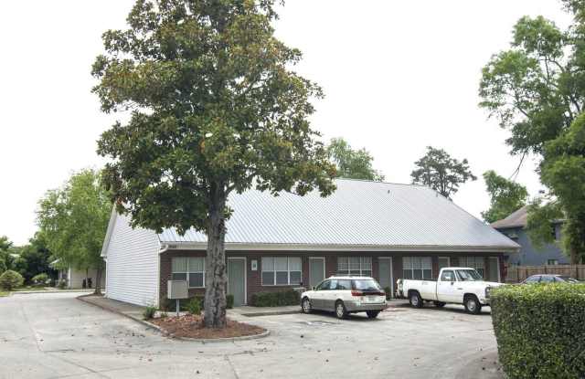 4105-D Spirea Court - 4105 Spirea Drive, Wilmington, NC 28403 4105-D Spirea Court - 4105 Spirea Drive, Wilmington, NC 28403