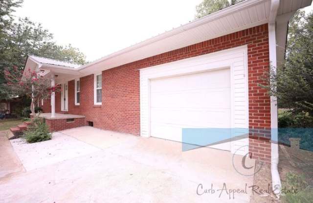 5401 Johnwood Drive Gallery 3