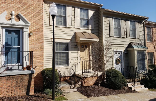 5002 9TH STREET S - 5002 9th Street South, Arlington, VA 22204