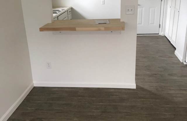 201 South Kenmore Road Gallery 2