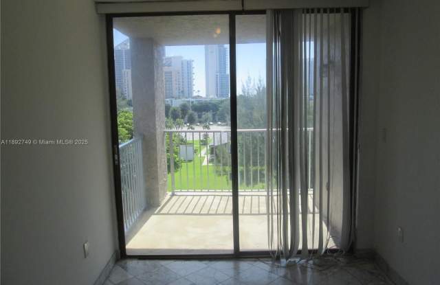 17600 N Bay Rd photos photos