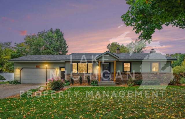 1652 Oakbrook Drive Gallery 2