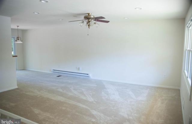 14252 FARMER COURT Gallery 4