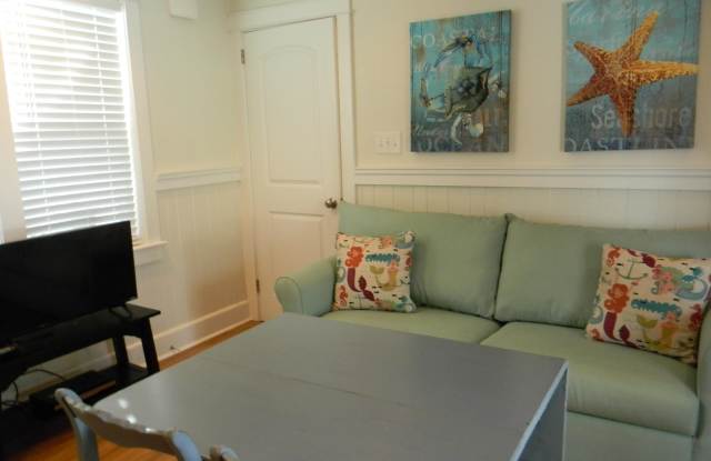 128 Sunset Lane Gallery 4