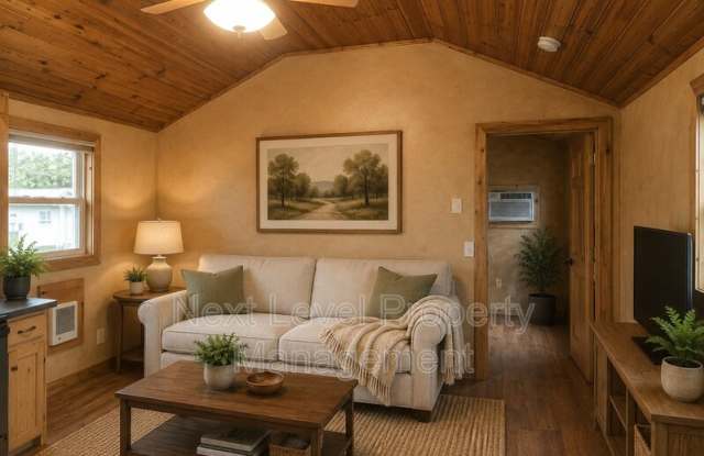 111 East Cottonwood Drive - 4 Gallery 2